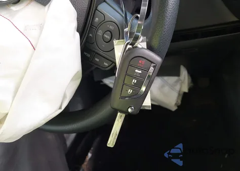 2026 Toyota Corolla Le z USA, uszkodzony, nr VIN 5YFB4MDE9TP373218